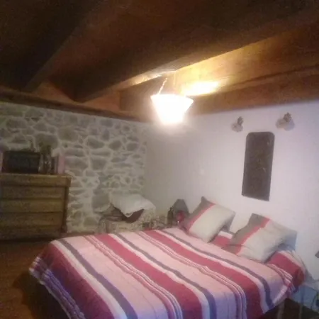 Les Maisons D'ustou. 木屋