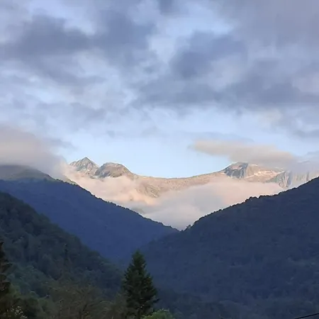 Les Maisons D'ustou. Alpstuga Ustou